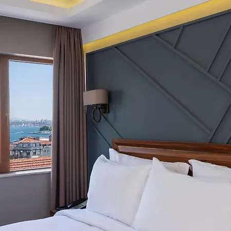 Azzap Galata Szálloda 5*